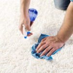 jak wyczyścić dywan sodą
